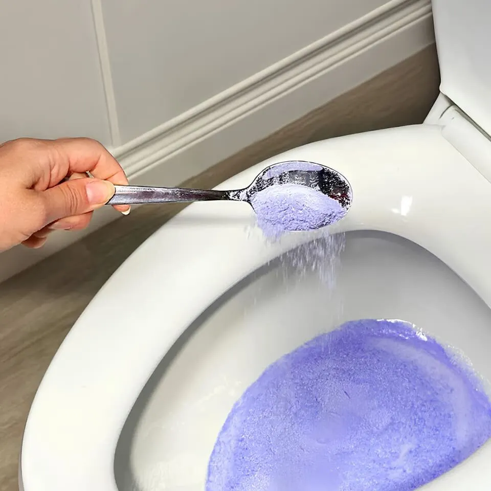FizzClean schäumendes Pulver in Aktion — tiefenwirksame Reinigung